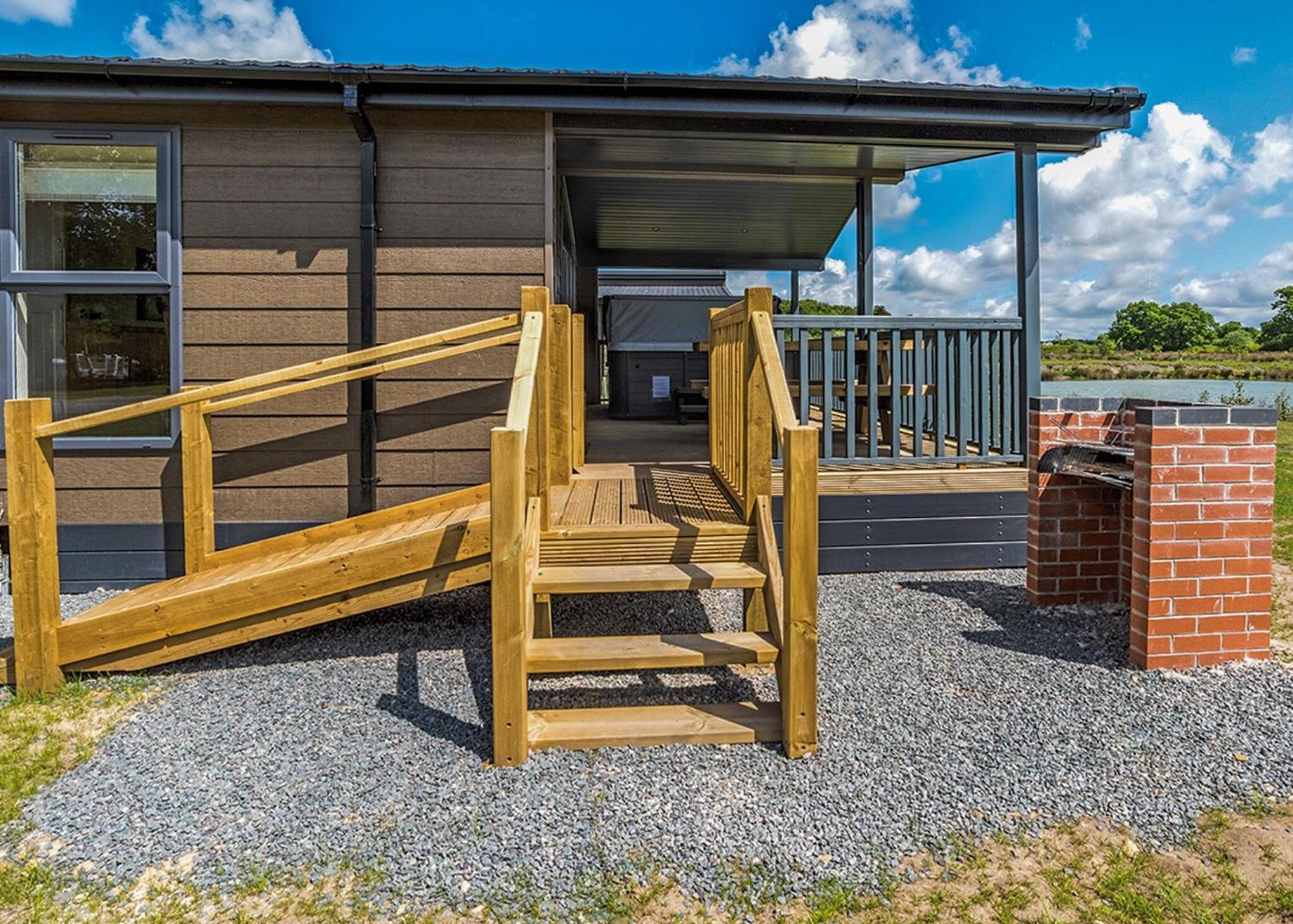 Woodhall Country Park Lodges Woodhall Spa Exterior photo
